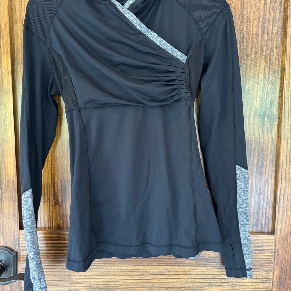 lululemon athletica Black and Gray Long Sleeve Top